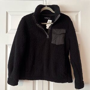 NWT Abercrombie & Fitch Sherpa pullover size small